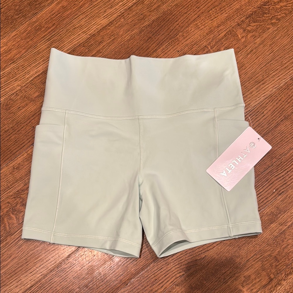 Athleta salutation shorts